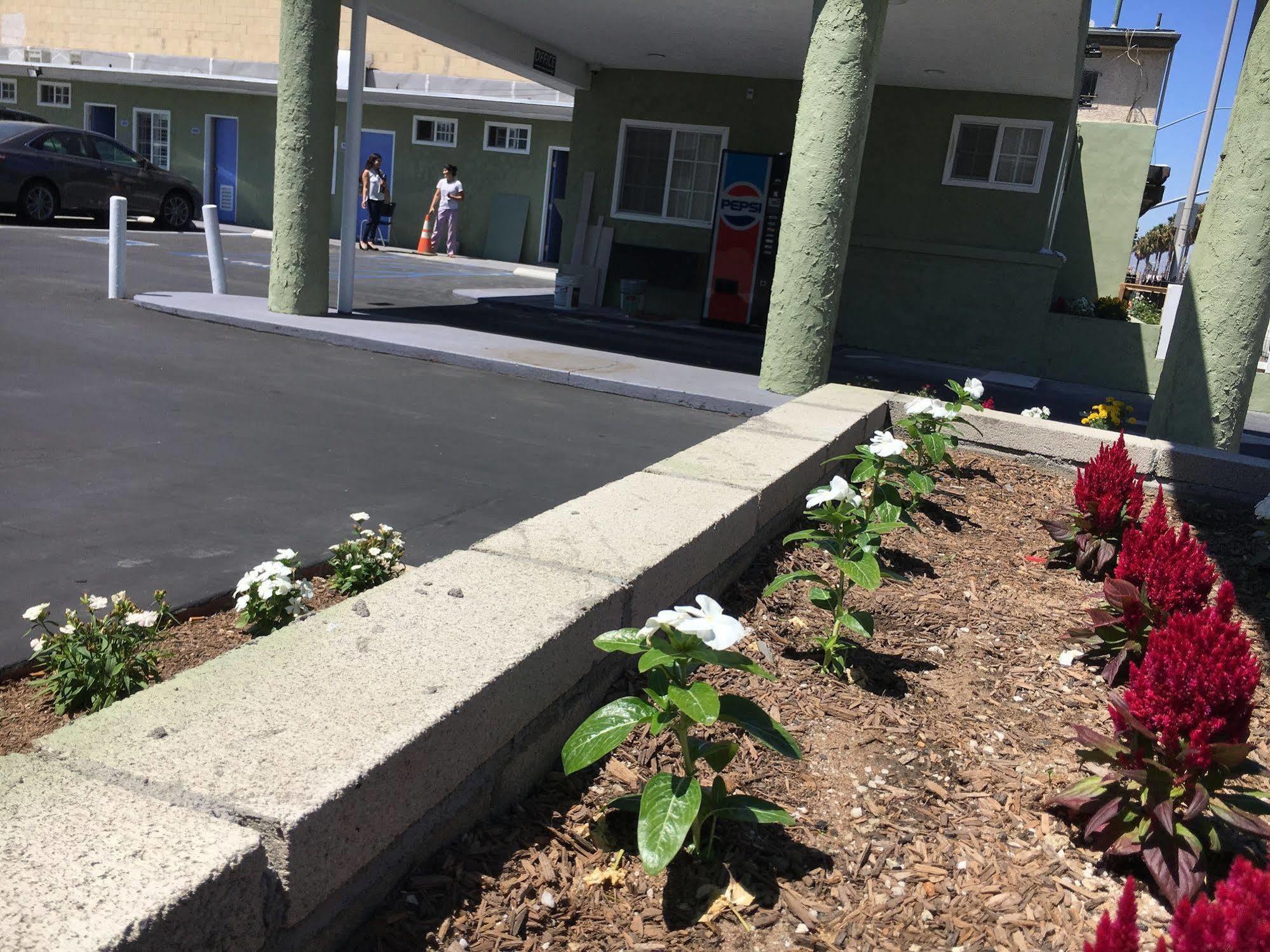 Town House Motel Lynwood Esterno foto