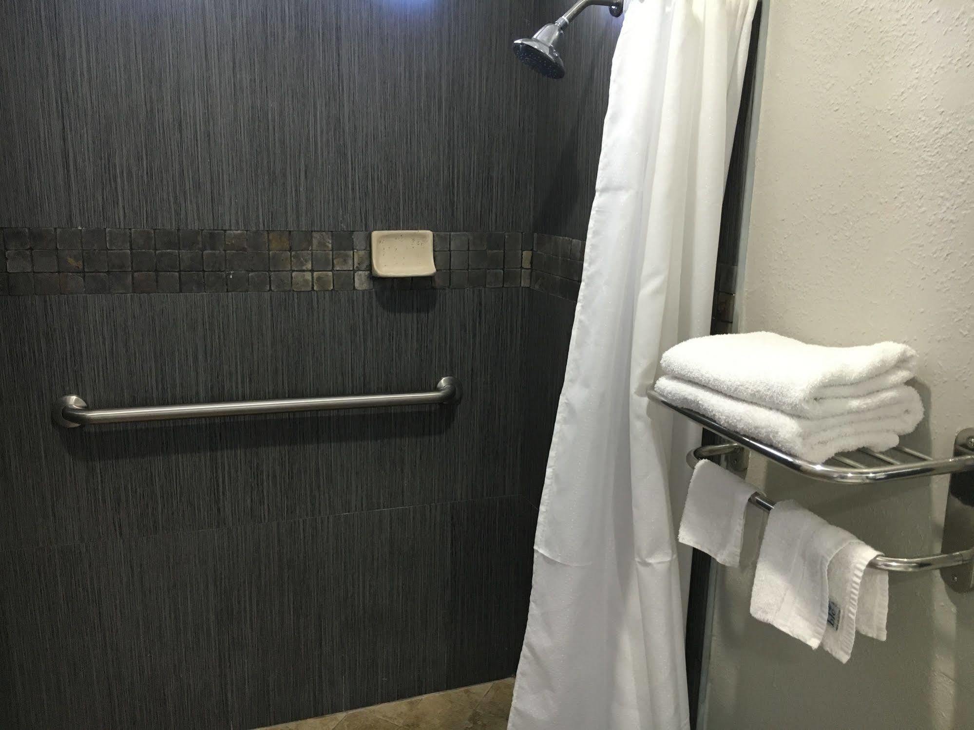 Town House Motel Lynwood Esterno foto