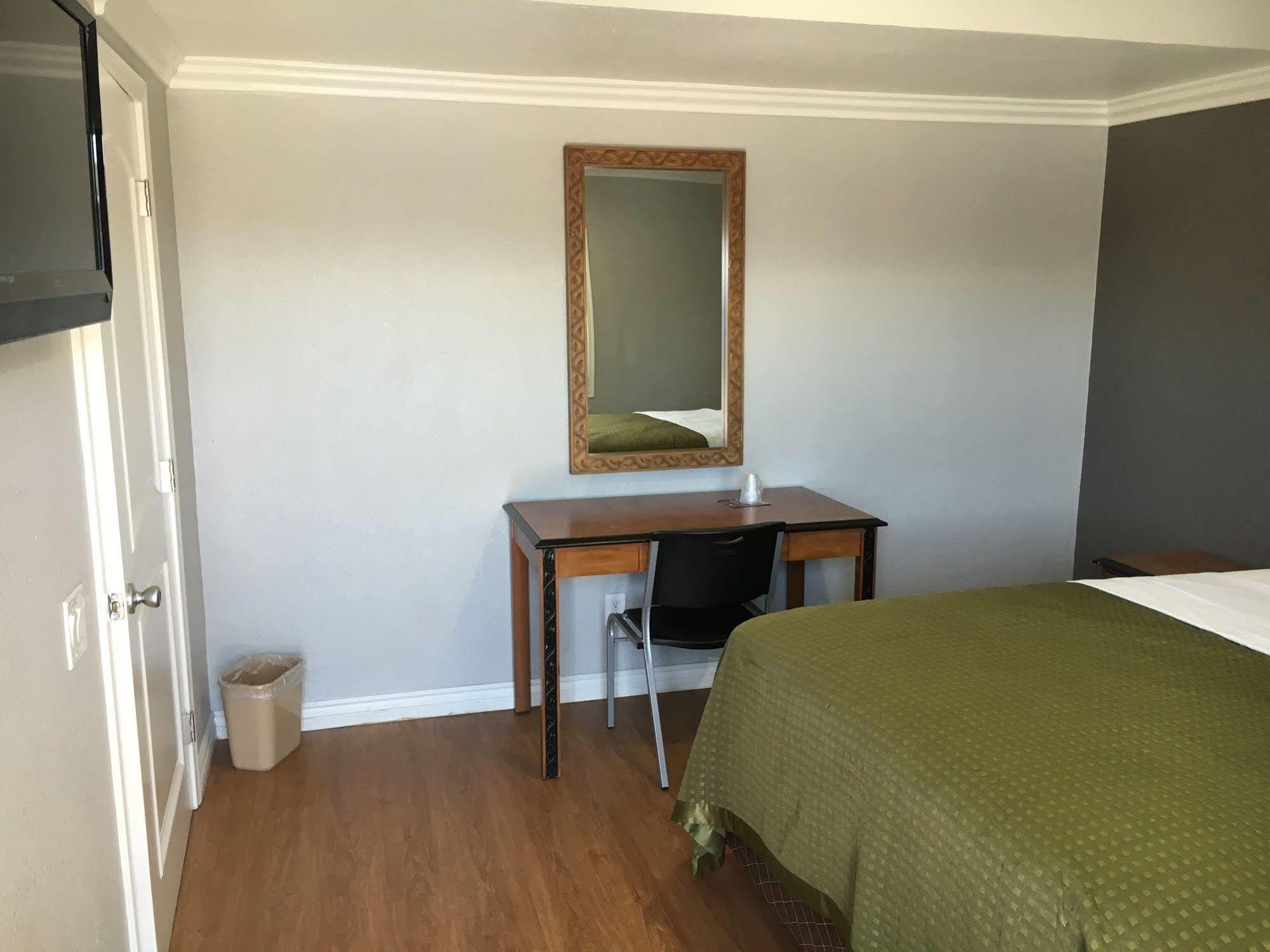 Town House Motel Lynwood Esterno foto
